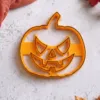 Halloween pumpkin face cookie cutter and stamp with embossed fondant result (2) Halloween pumpkin face cookie cutter and stamp with embossed fondant result
