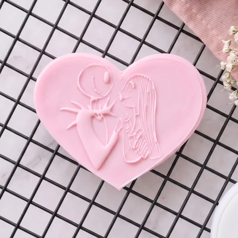 Spooky Lovers Heart Cookie Cutter & Embosser Set