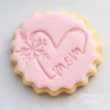 A cosy, affectionate design for all the mamas – this cookie stamp presses the word “Mama” with a small heart into fondant or sugar paste. Ideal for Mother’s Day, baby showers or first-time mum celebrations, it adds a soft, modern touch to biscuits, cupcakes and cakes. Lovely for matching sets with your other Mother’s Day stamps.